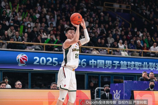 可靠股票配资 外线哑火！辽宁半场三分11投仅1中 命中率只有9.1%